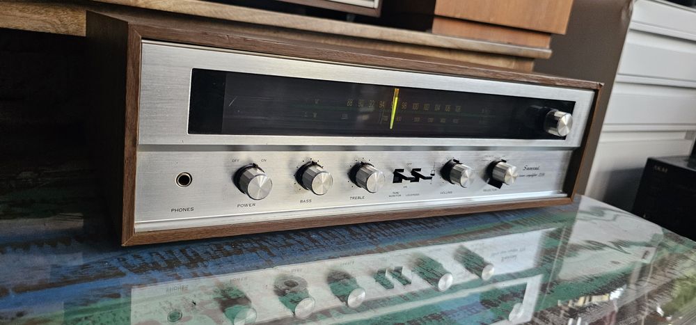 Amplificator receiver sansui 210