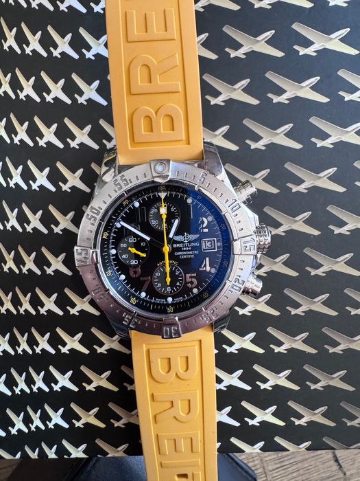 Breitling Avenger Skyland Chronograph Code Yellow LIMITED