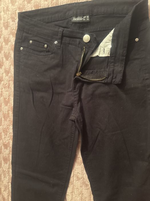 Дамски черни дънки на Jonina размер 40