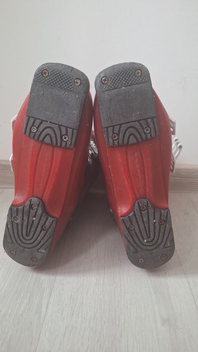 Clapari Sport Fit T50 39 rosii Slovenia second-hand