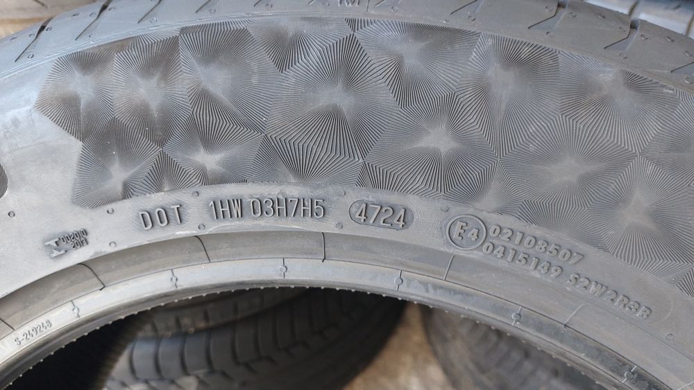 Нови гуми 235/60/18 Continental PremiumContact 6 2 броя