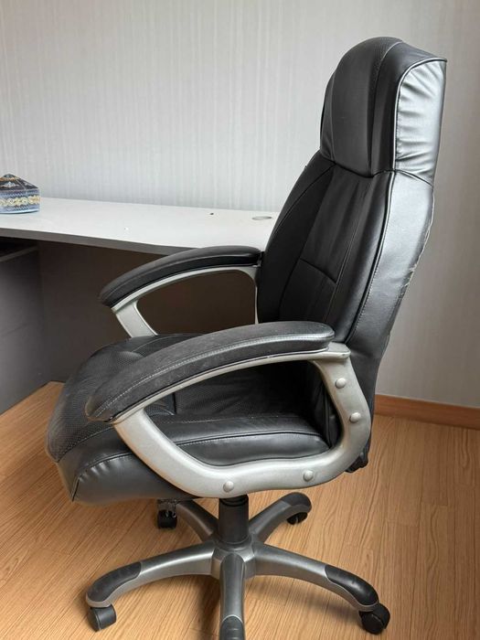 Компютерное кресло