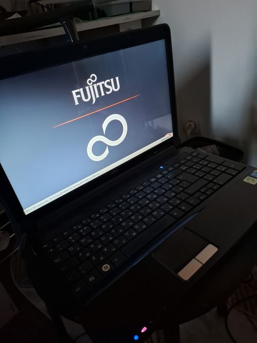 Ноут fujitsu на запчасти