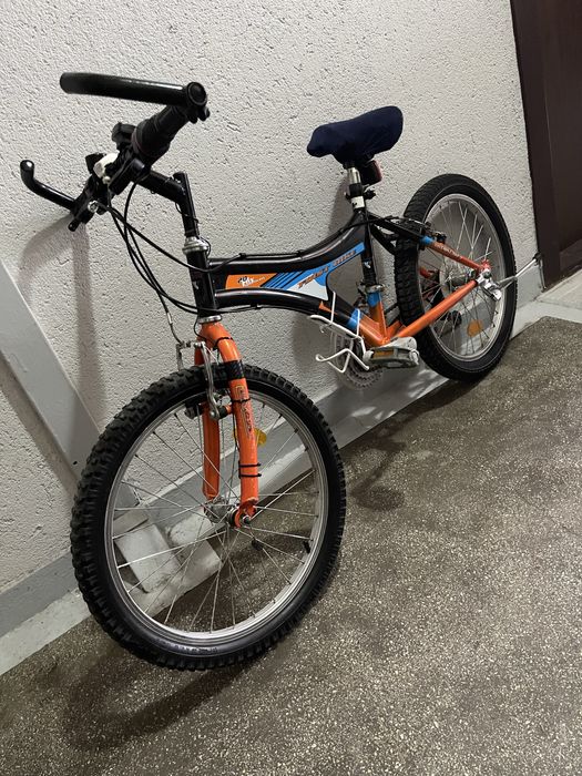 Vand bicicleta ca noua