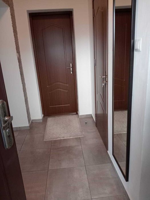 Inchiriez apartament central