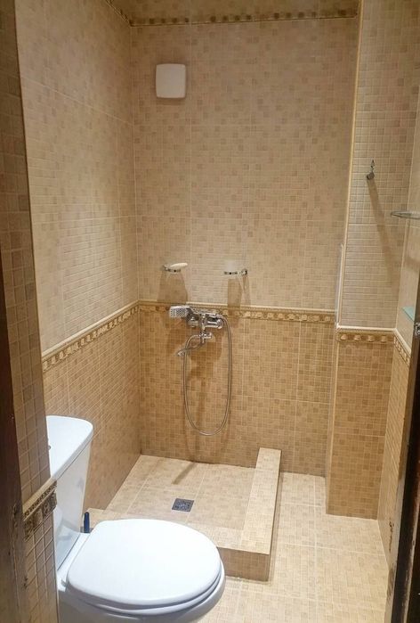 Дархан улица К.Ниязова 4/4/6 кирпич, спецплан, с лифтом, S120м2