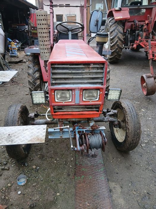 Tractor yto an 1996 cu acte