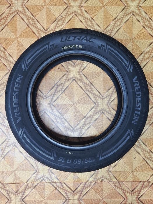 2 anvelope vara 195 60 16 Vredestein dot 2023