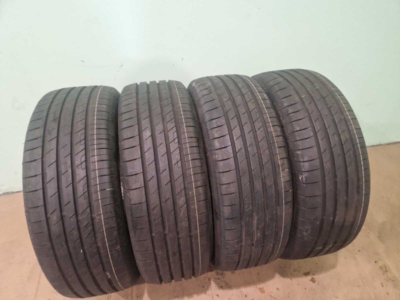 4 Goodyear R18 215/55/ 
нови летни гуми DOT2421