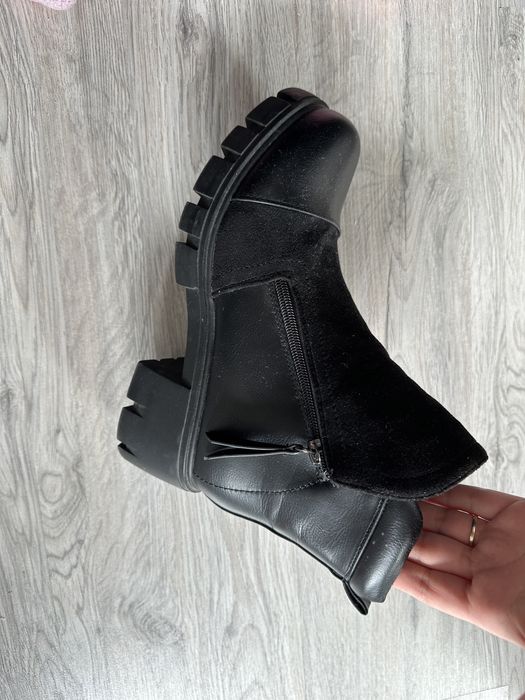 Ghete negre chunky, talpă groasă, mărimea 40