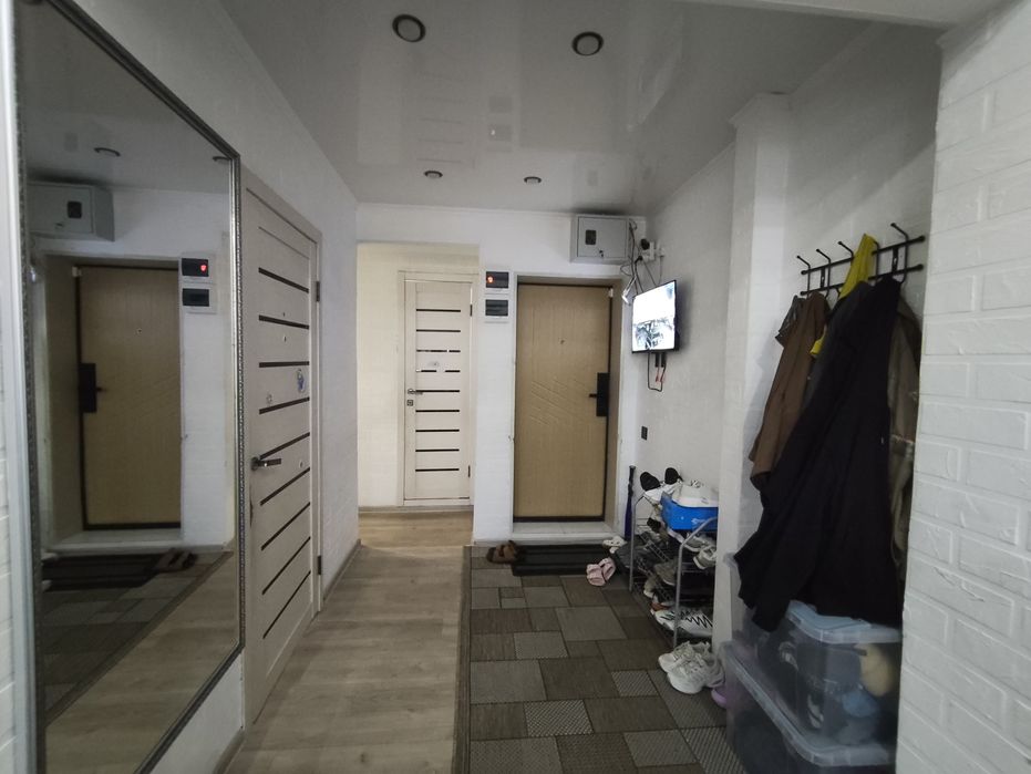 Продам 3-х комнатную квартиру