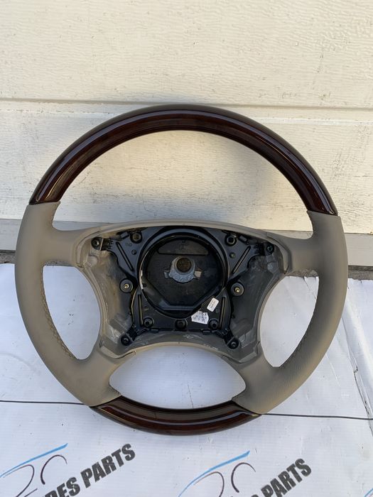 Руль дерево Мерседес Mersedes