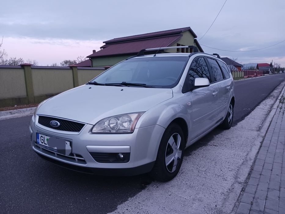 Vând ford focus 2