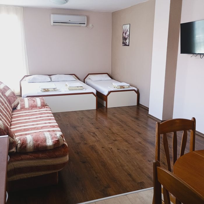 апартамент и стаи до плажа