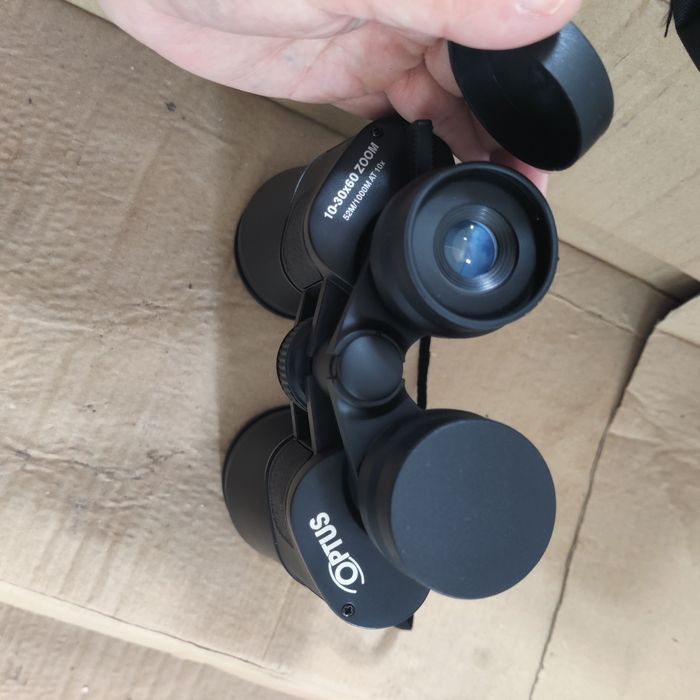 Бинокъл OPTUS 10-30x60 ZOOM 52 м АТ10х