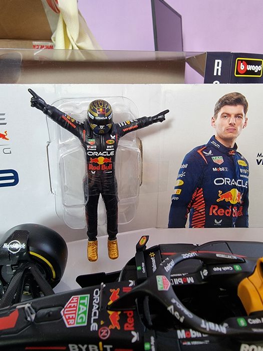 Red bull World champion 2023 Verstappen