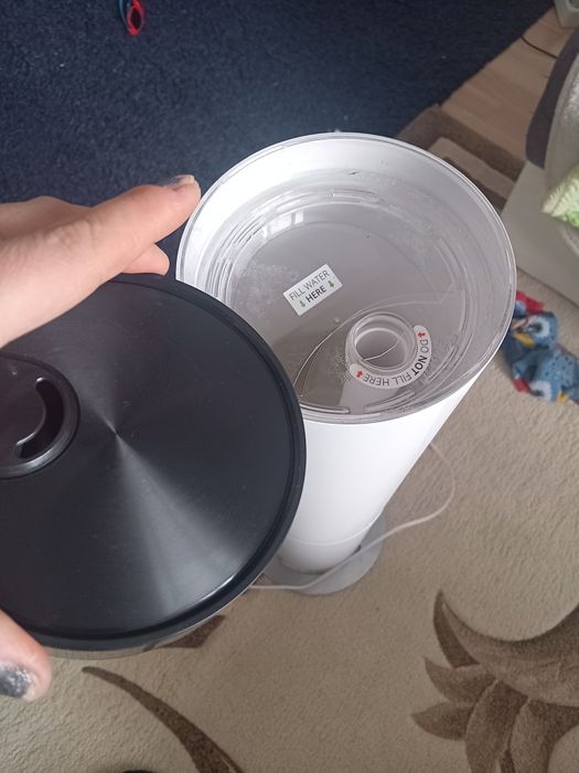 Vand Purificator  Aer Duux  inalt de 60cm.
Acoperire 40m patrati