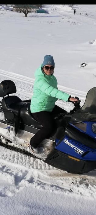 Продам лыжный костюм.