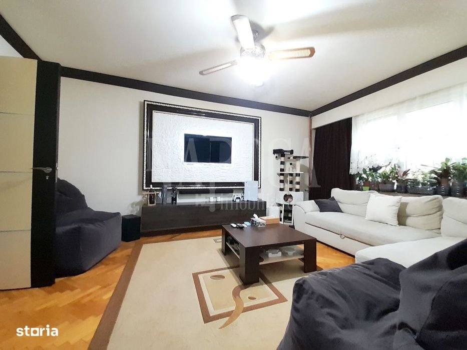 Apartament 3 camere de vanzare in Rogerius Oradea, Oradea — fotografia 1