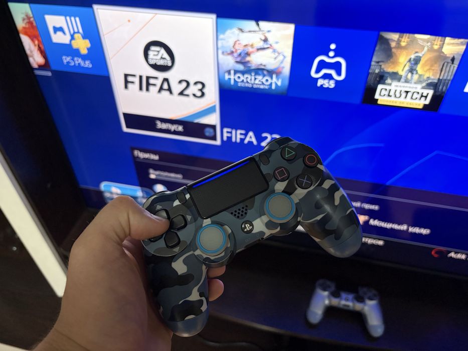PS4 Pro полный комплект