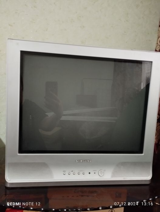 Продам телевизор Samsung