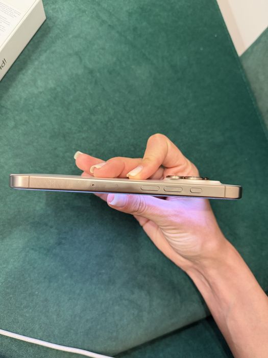 Iphone 16 pro 512gb desert