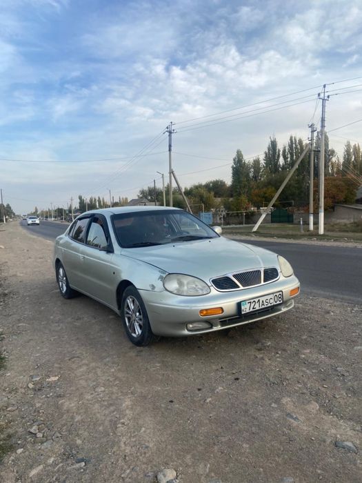 Daewoo leganza.