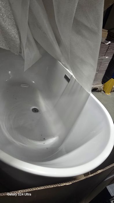 Vând cada 168,5x75cm