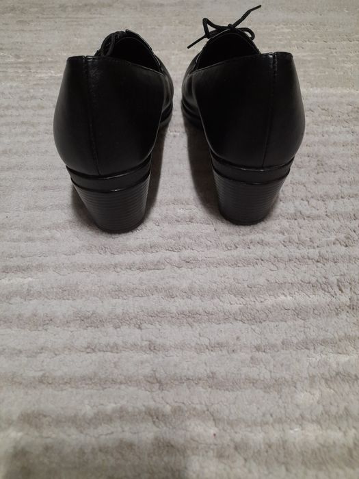 Обувки от естествена кожа