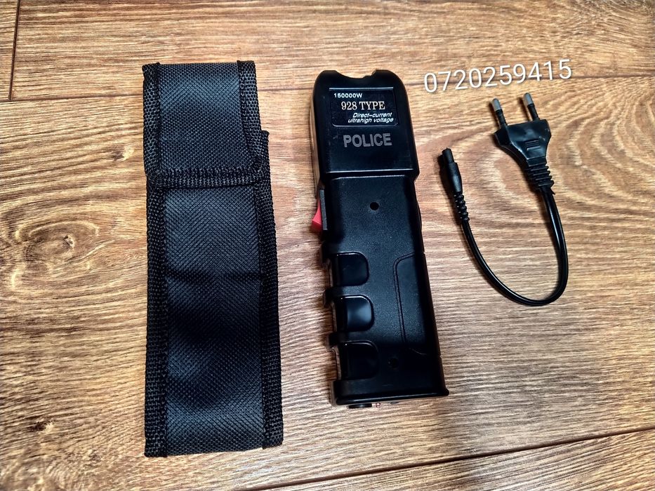 Electrosoc Police  Pentru Autoaparare cu Lanterna + Husa TW-928, 150000W