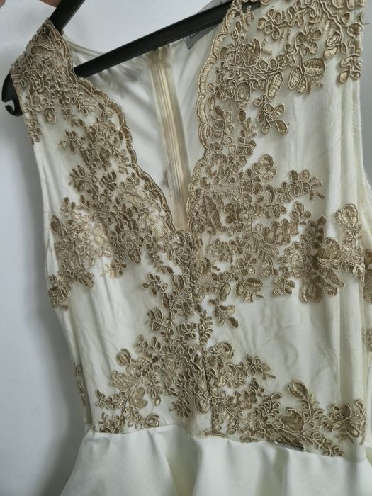 Официални рокли Junona