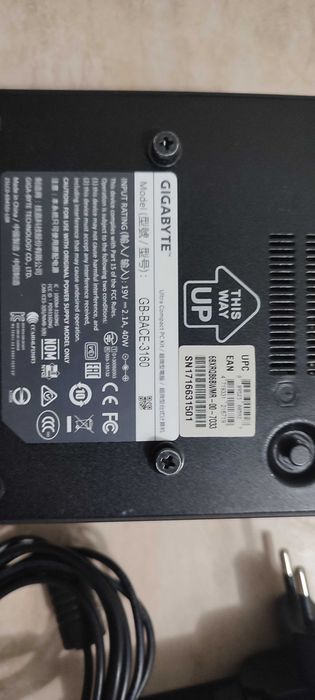 Gigabyte BRIX GB-BACE-3160 / 8 ГБ / SSD 480 ГБ