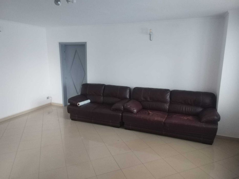 Frumusani casa inchiriat firma / azil batrani