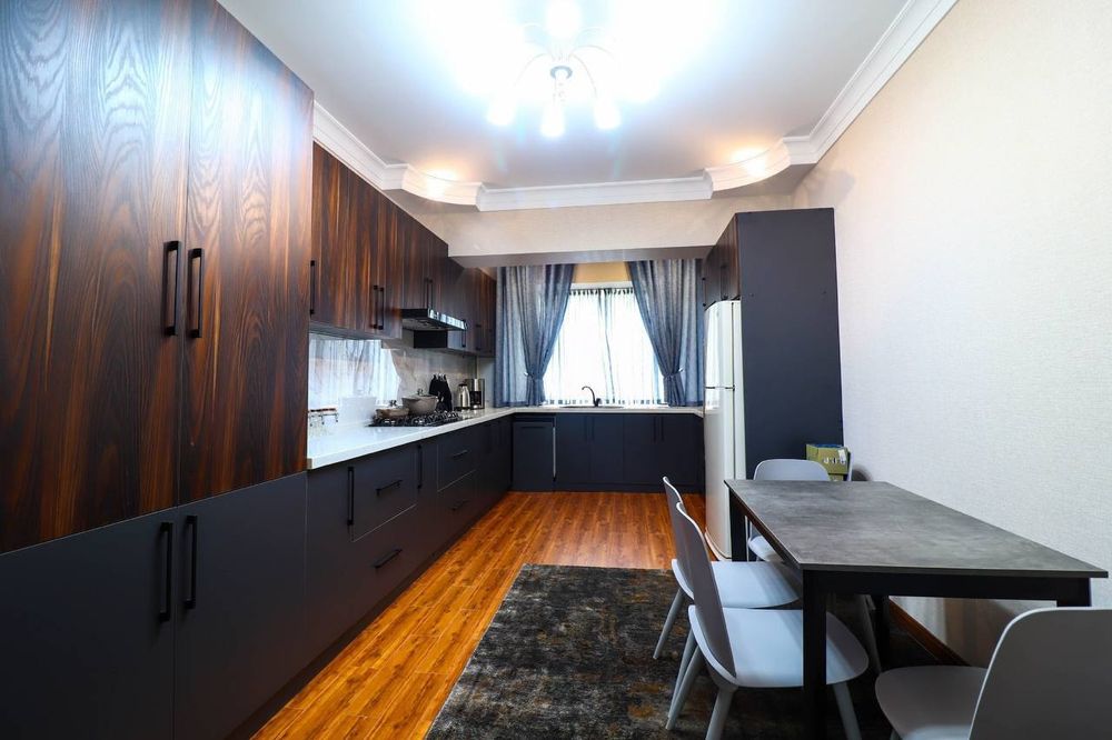 Продается 3х ком квартира, ориентир: Парк Бабура, 145м²