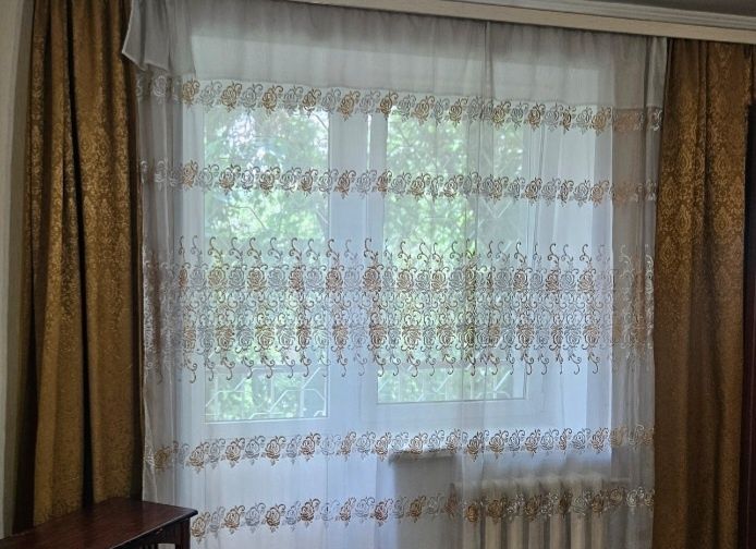 Шторы коричневые