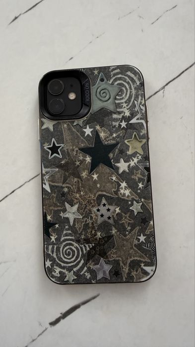 IPhone 11 smartphone, емкость 71%