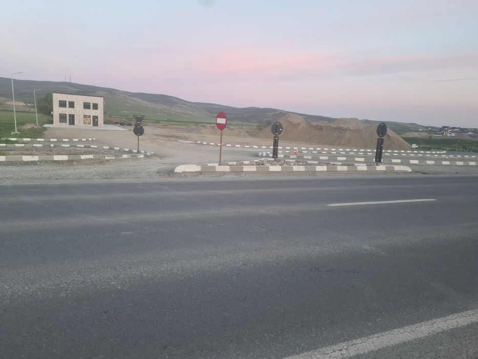 Vând  teren 1400 mp Dn 24  iesire Moara greci