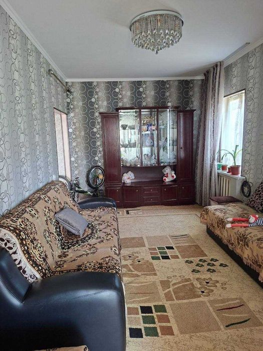 2х комнатная квартира срочна улучшенная планировка