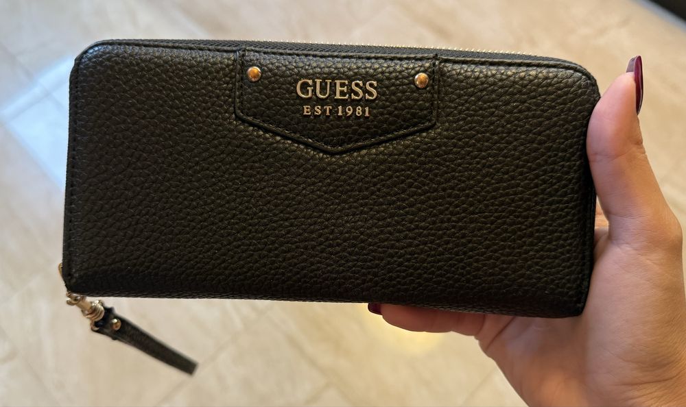 Оригинално портмоне GUESS