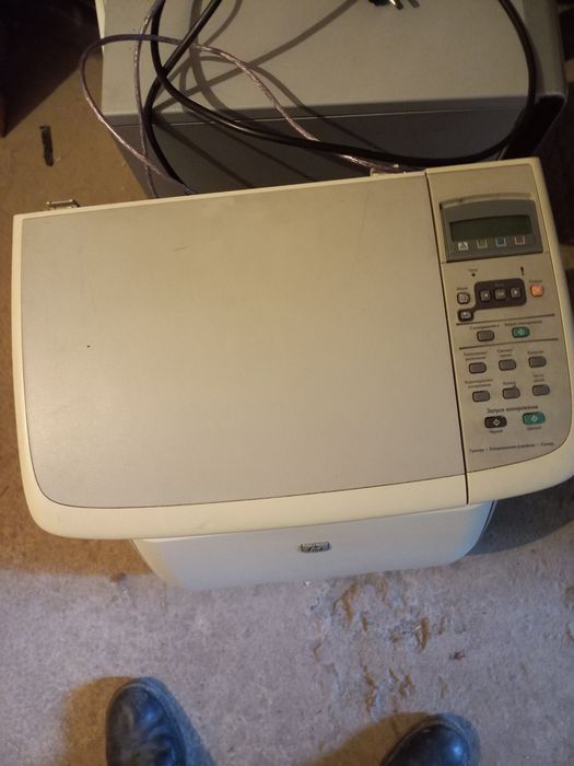 Принтер цветной HP cm1015 mfp