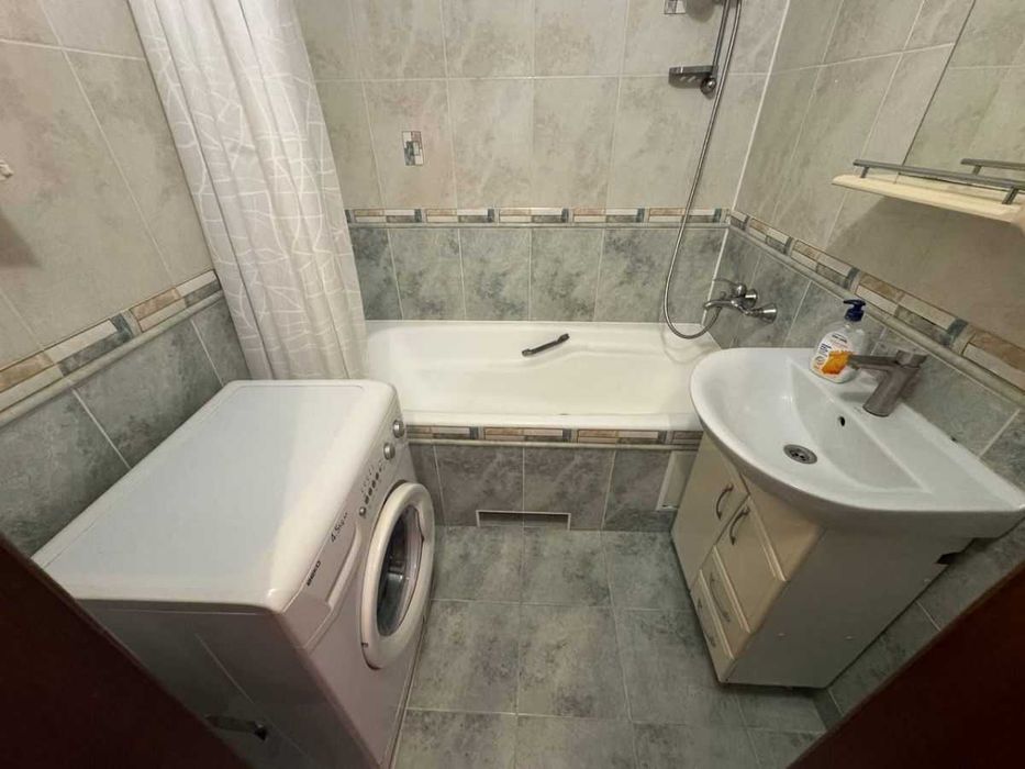 Дава се под наем Двустаен апартамент в София, Младост 1А - 77 кв.м за 348.84 € - Снимка #2