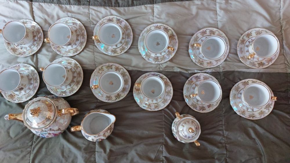 Продается сервиз Мадонна чайный