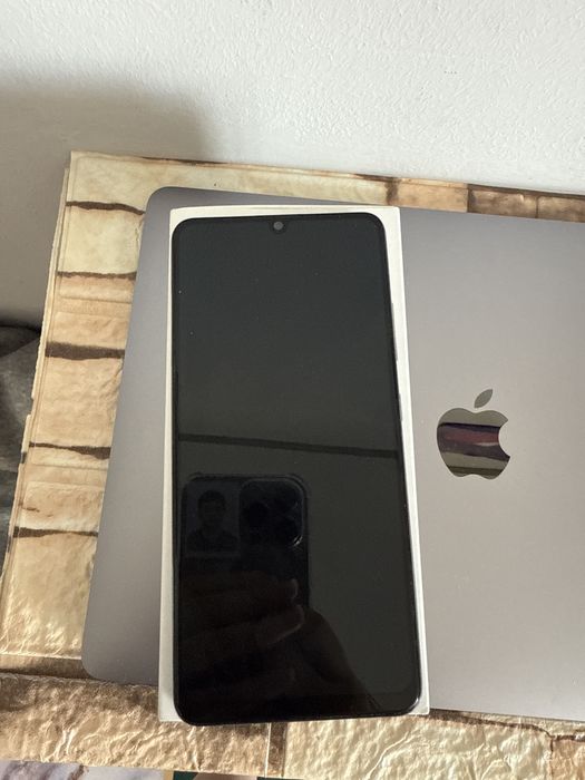 Продам Самсунг а32