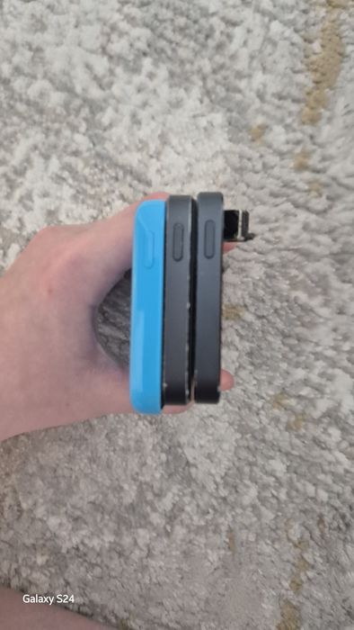 "iPhone 5 3 штуки на запчасти"