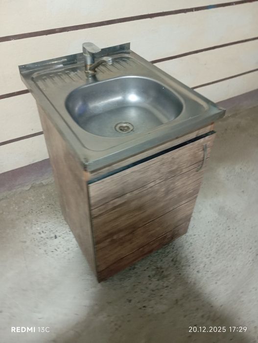 Мойка.  сотилади