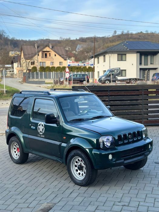 Vând Suzuki Jimny recent adus