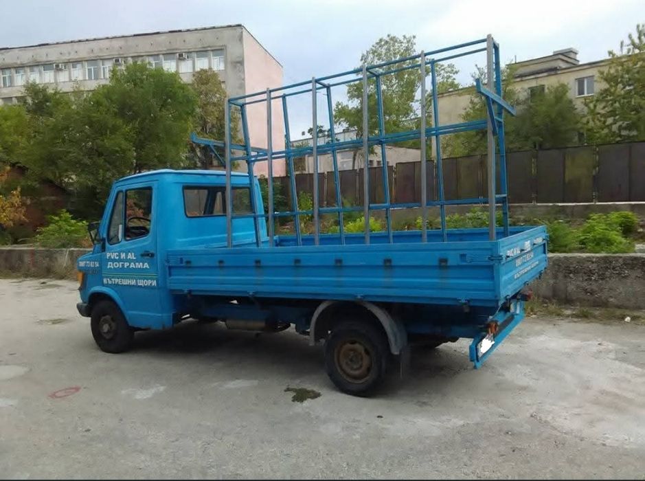 Мерцедес Бенц  207D