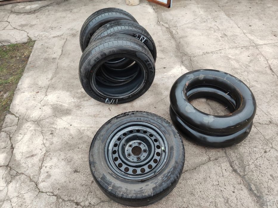 Продаются шина на авто