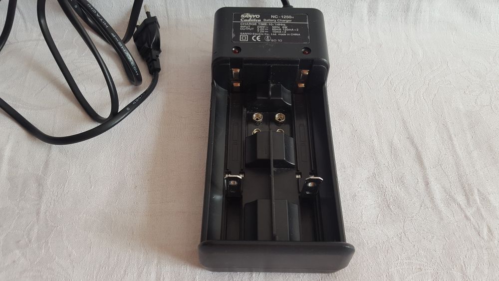 Incarcator acumulatori SANYO NC-1250H