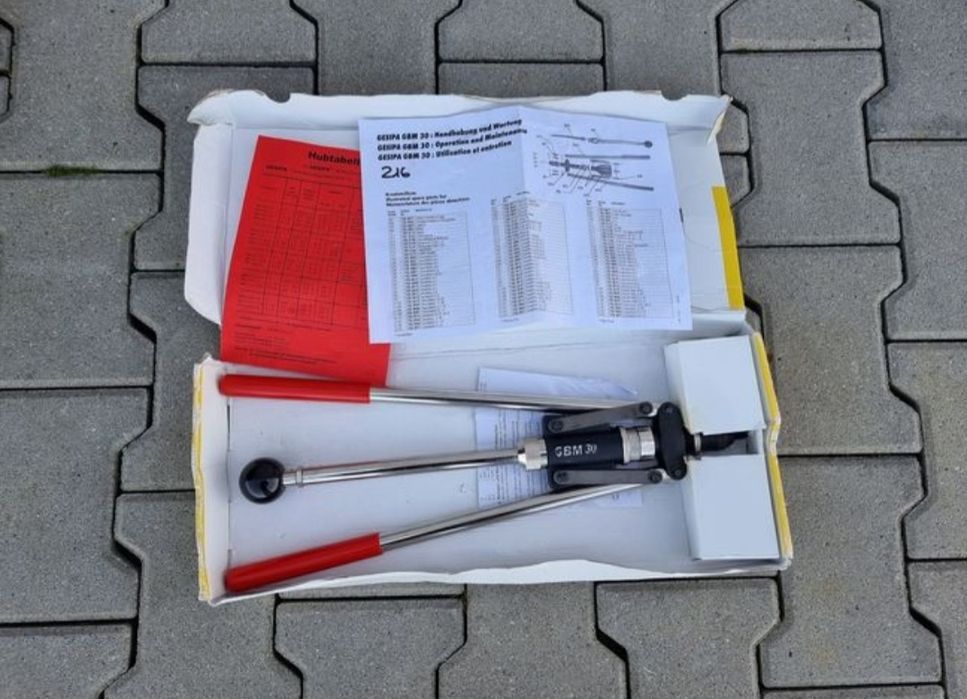 GEISPA GMB 30 Clesti pentru piulite/nituri oarbe